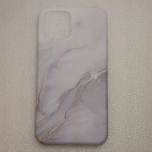 Lavender Marble iPhone 11 / iPhone XR Case with Gold Veining - Unbranded